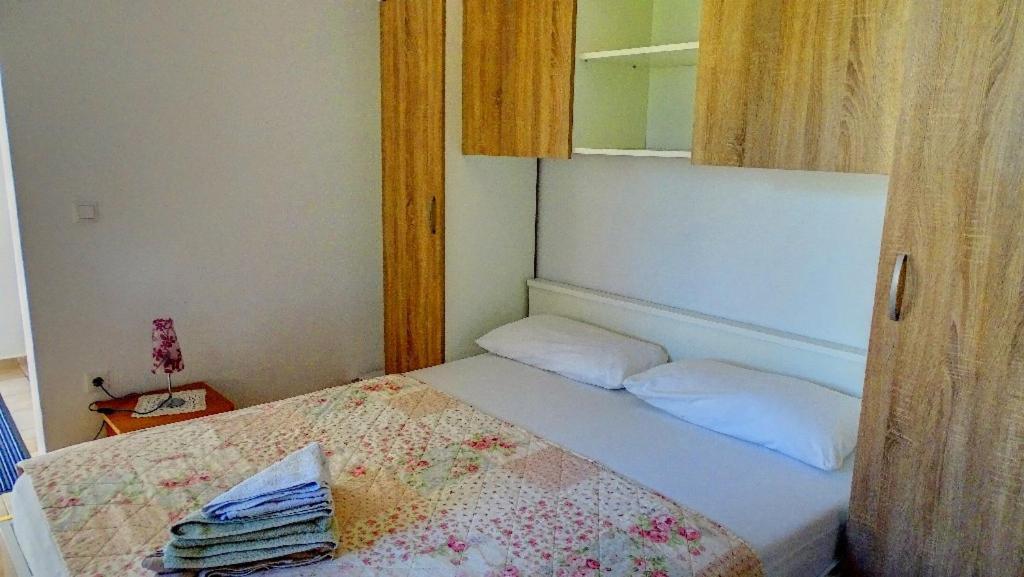 ויר Studio Apartman I Mali Apartman מראה חיצוני תמונה