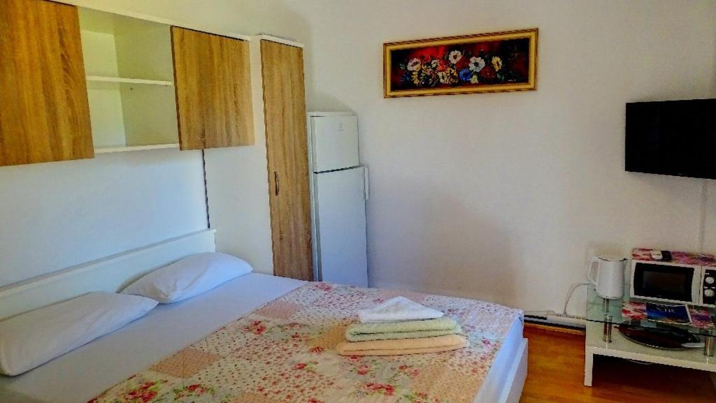 ויר Studio Apartman I Mali Apartman מראה חיצוני תמונה