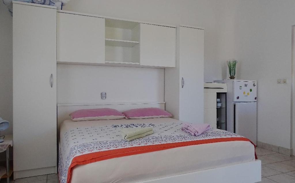 ויר Studio Apartman I Mali Apartman מראה חיצוני תמונה